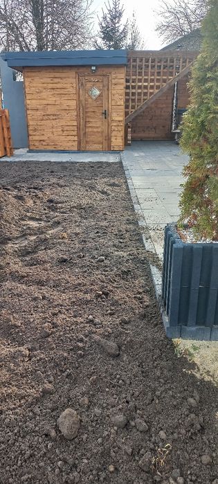 Ziemia na podniesienie ,wyrównanie terenu.  Ogród, trawnik.