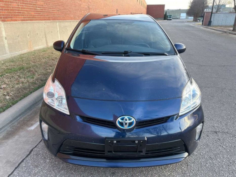 Toyota Prius      2015