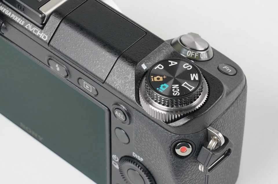 Sony Alpha NEX-6 Digital -CORPO- ( Mirrorless) E-Mount c/ Wi-Fi -300e ( valor fixo)