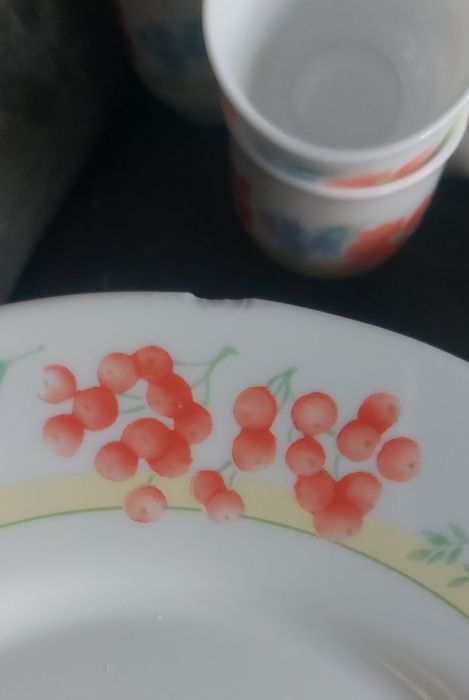 Serviço de loica Arcopal, 53 peças, pratos, saladeiras, taças,  cháven