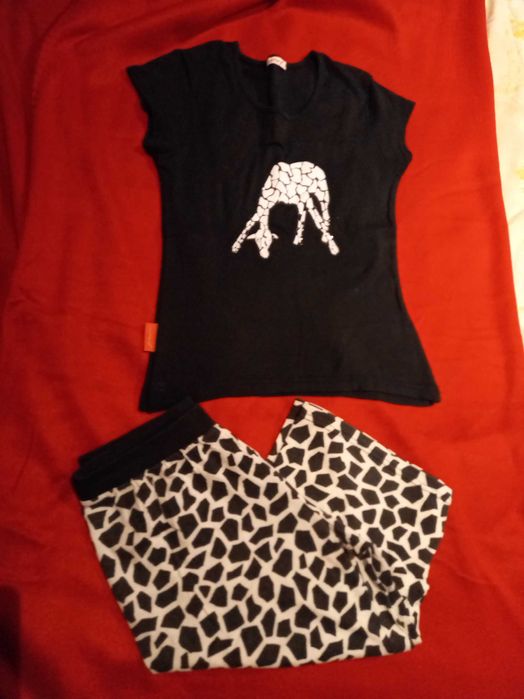 Pijama de raparigďa - preto e branco - M - Confenix