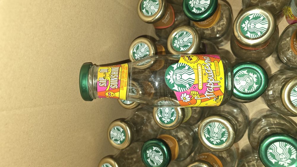 Szklane butelki Starbucks 250 ml – 2 zł/szt.