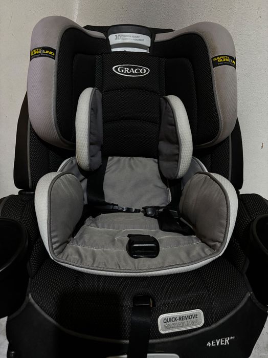 Cadeira auto marca Graco com vários níveis de tamanho…
