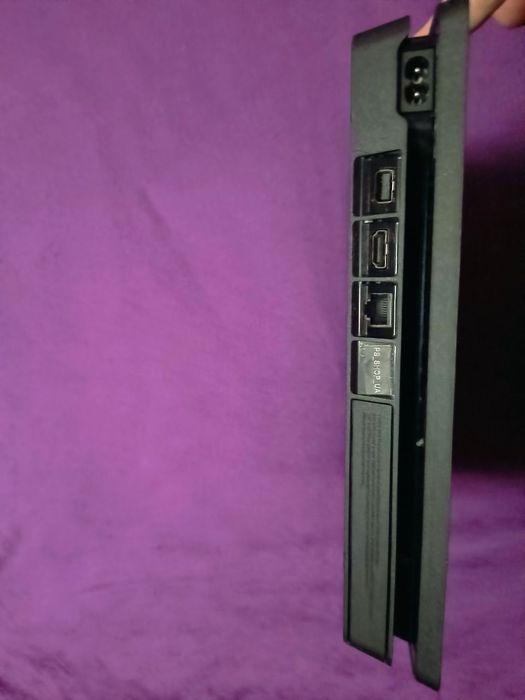 Playstation 4 slim 512 gb