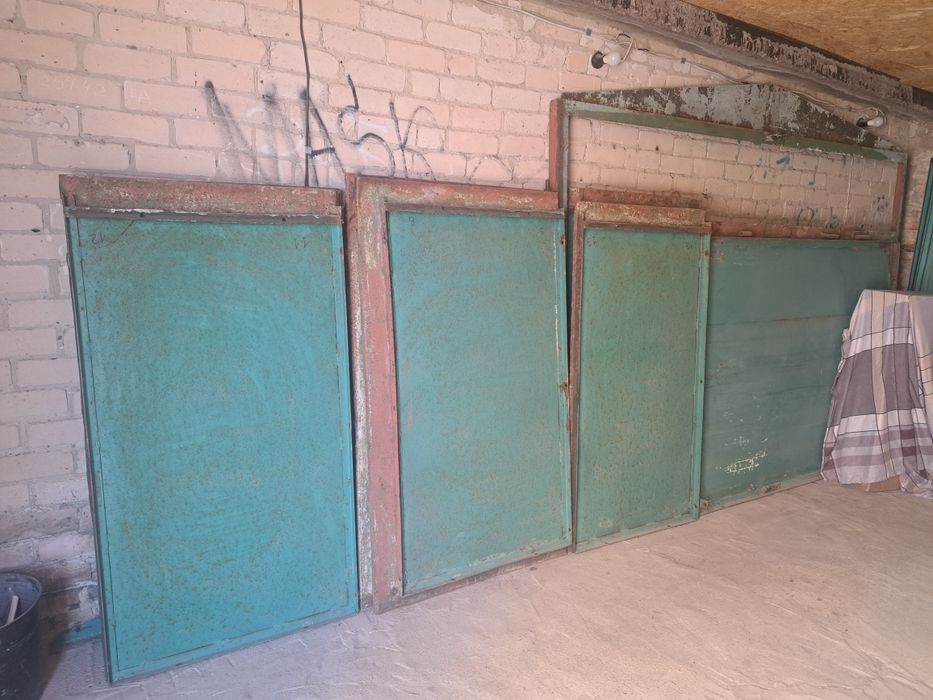 Продам или меняю на авто гараж 5 × 3 м.