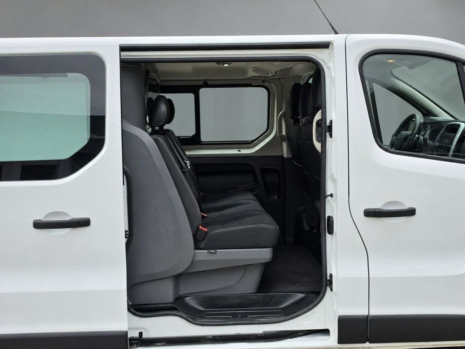 Renault Trafic  1.6 dCi / brygadówka 6 osób / Pierwszy właściciel / Serwisowany w ASO