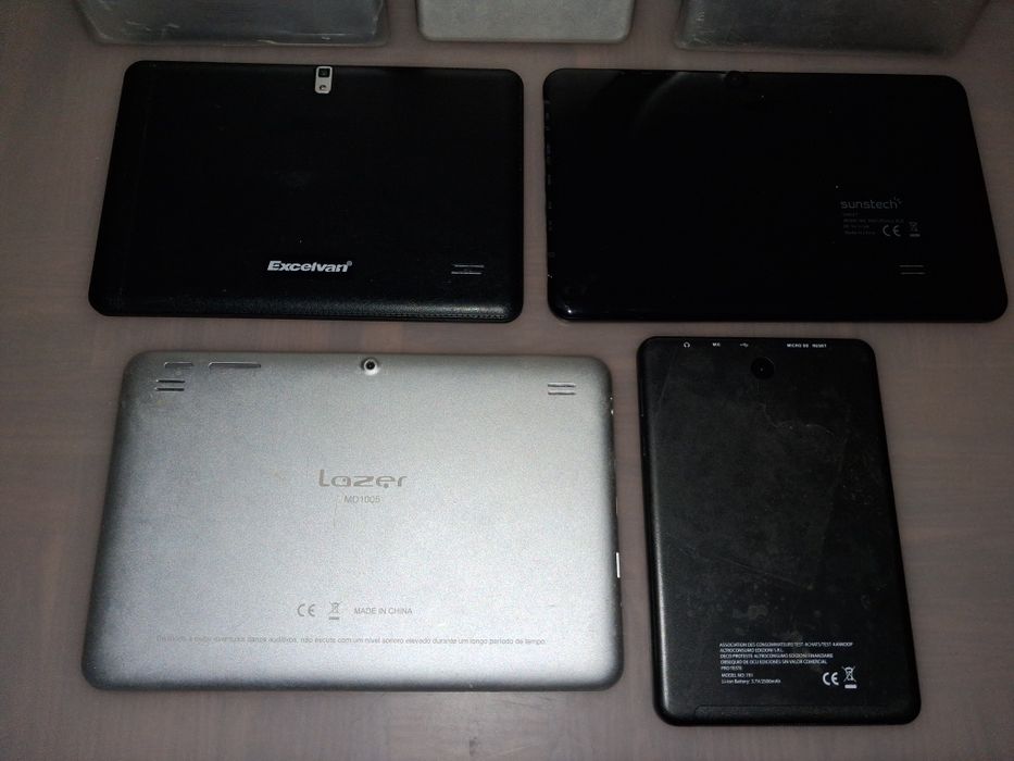 Vários iPads e Tablets