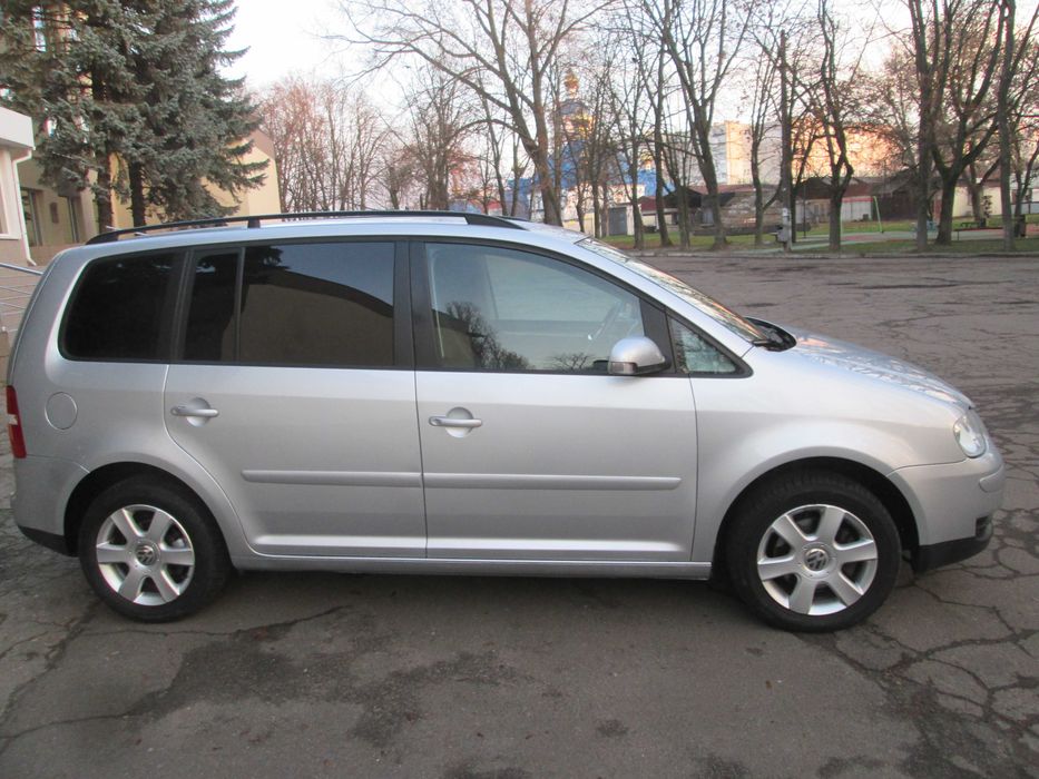 Volkswagen Touran