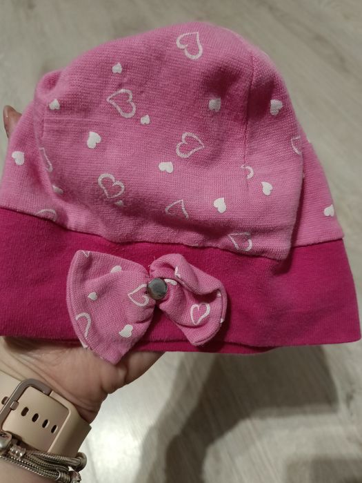 Czapka dziewczęca