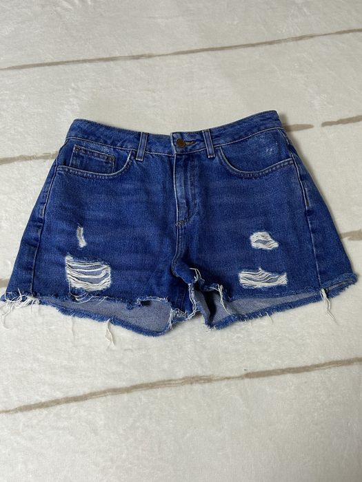 Шорти сині.