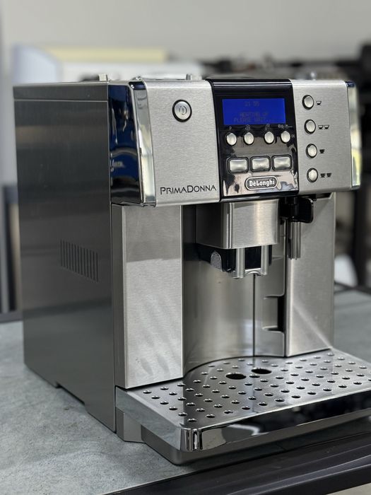 Автоматична кавомашина De’Longhi PrimaDonna ESAM 6600
