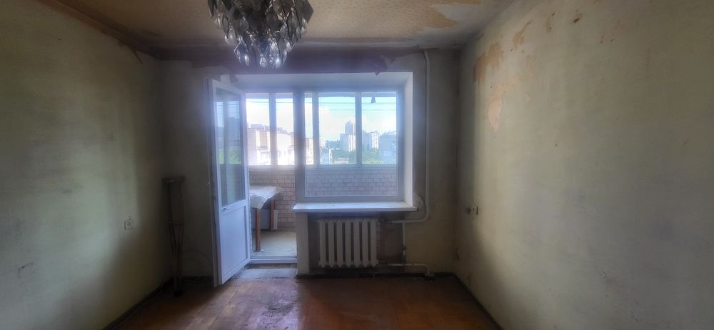 Продам 2-х кімнатну пр-кт Повітряних сил 11/15