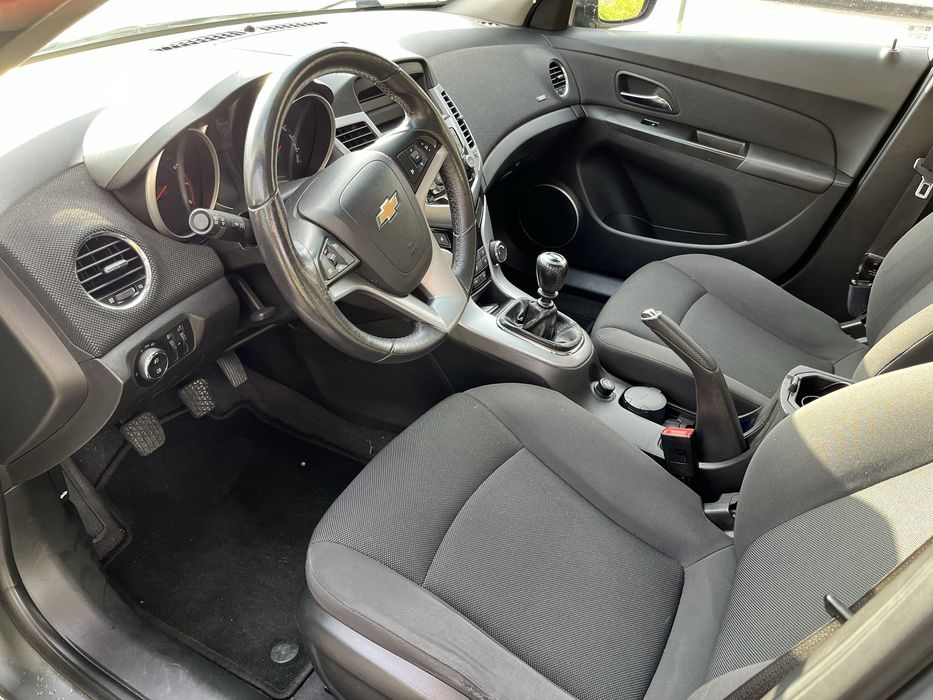 Cruze Sport 1.6 LT | 124cv | 5P | 5L -117 mil km