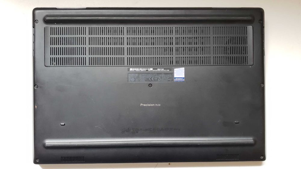 Ноутбук Dell Precision 7530 IPS i7-8850H 32GB 128Gb 512GB SSD nVidia