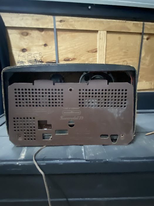 Vendo radio a valvulas