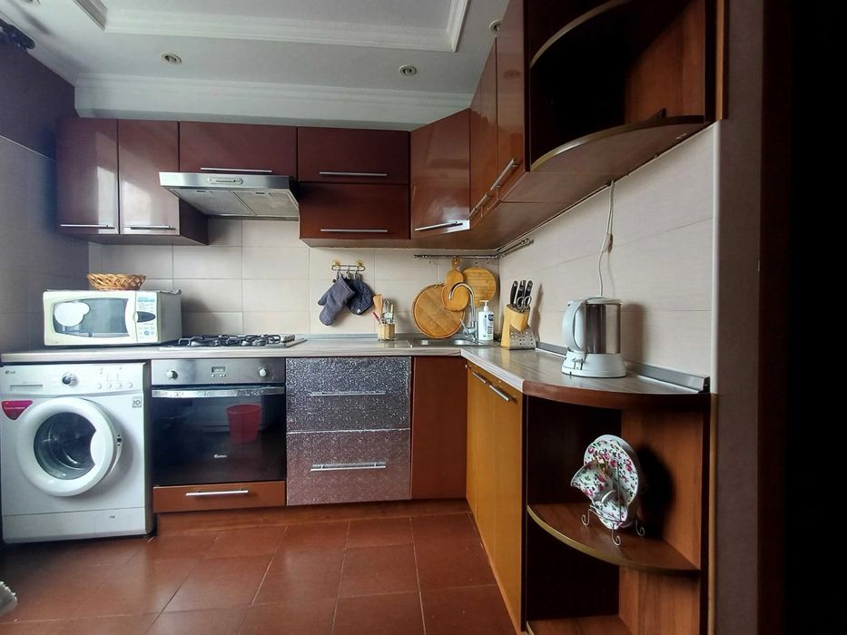 Продам 2х кімнатну квартиру 60 кв.м на Березняках