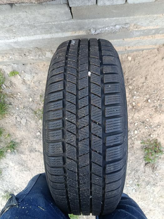 Opony zimowe  215/65 r.16