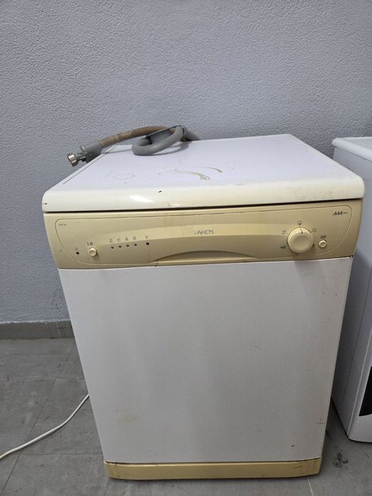 Máquina lavar loiça