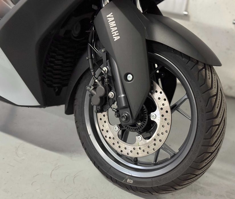 Yamaha X-Max Tech MAX 2025
