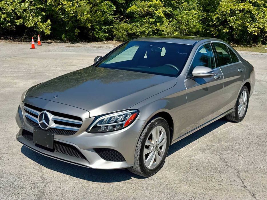 Mercedes-Benz C300      2019