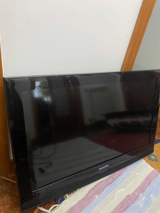 Vendo Televisões de marca Samsung