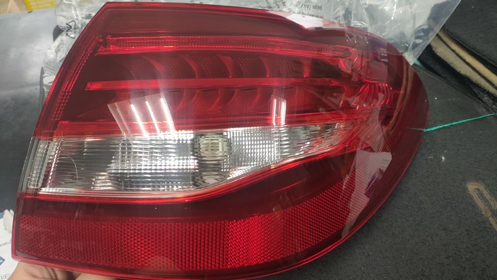 Farolim Tras ESQ /DRT Mercedes S205 (SW LAMPADA PY21W/LED)  W205 SW