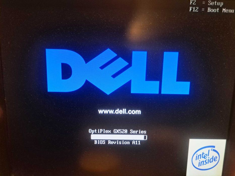Komputer DELL  Optiplex GX520  LGA775 Celeron 2.8GHz , obudowa mini Tower.