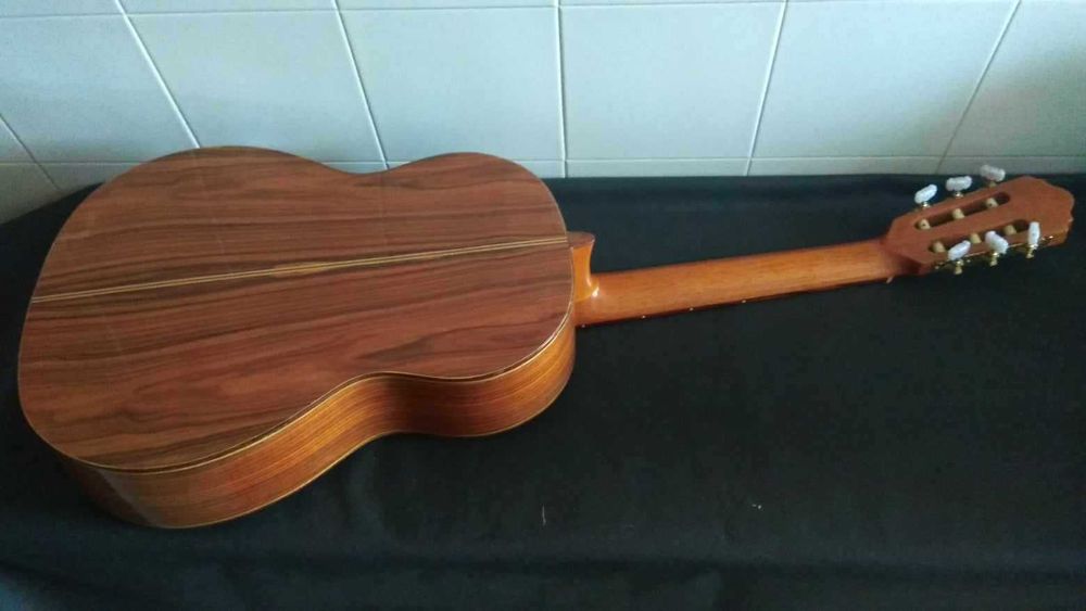 De coleção: cavaquinho GIANNINI 1992 / Violão GIANNINI 1995