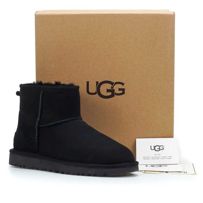 Натуральні чоловічі замшеві міні уггі (UGG Classic Mini Boot)