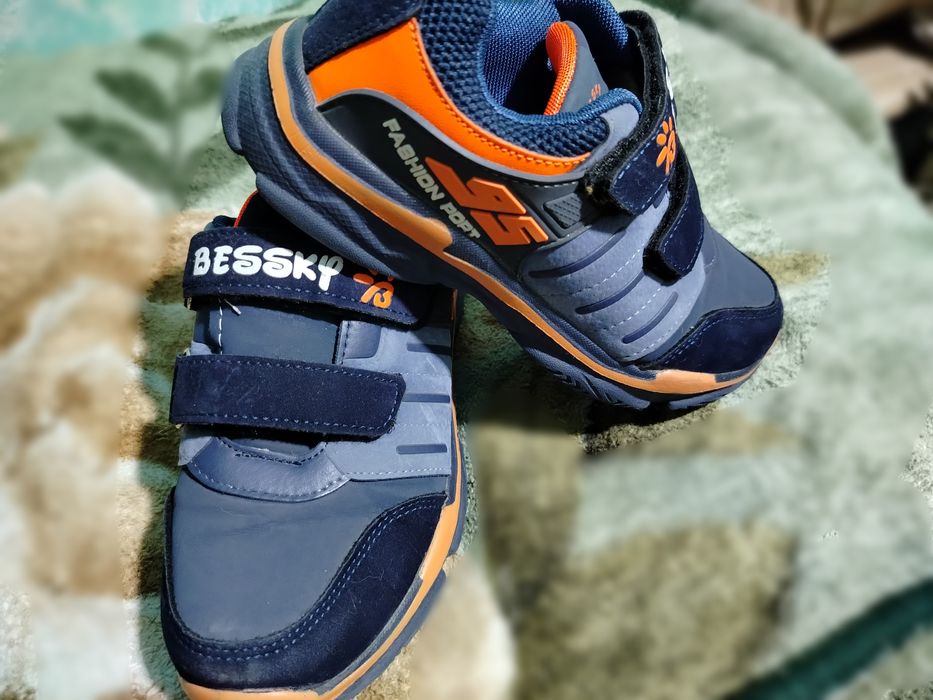 Кросівки на хлопчика