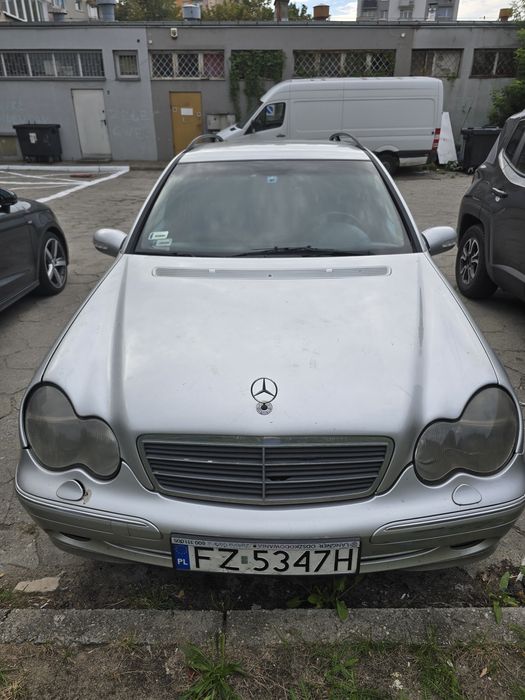 Sprzedam Mercedes Benz C 220. Rok 2001