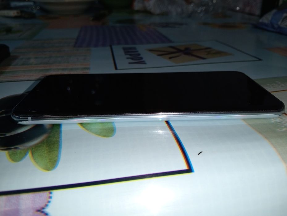 Продам телефон  Samsung s 20
