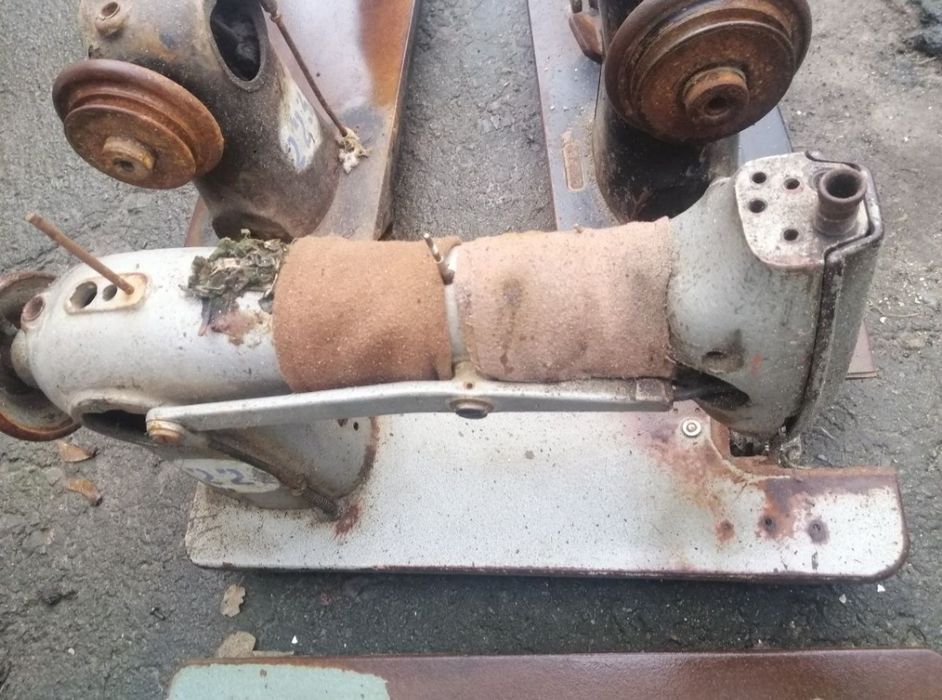 Швейні машинки  4шт