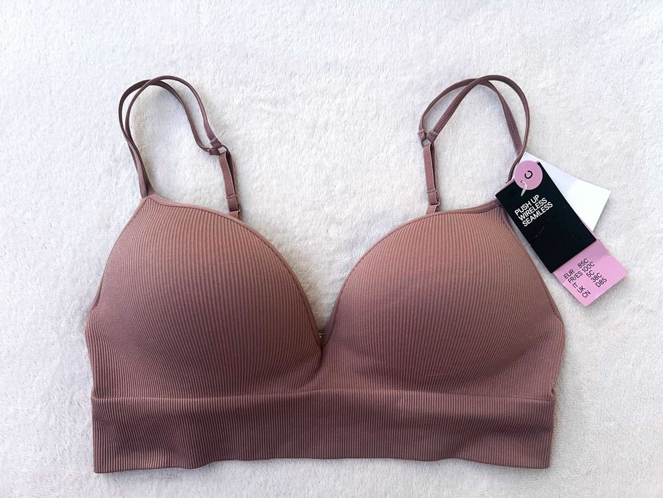 Nowy prążkowany stanik H&M bezszwowy push-up wireless – 85C