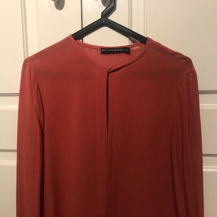 blusa cor de telha muito bonita 100p. viscose  marca ZARA tamanho  XS