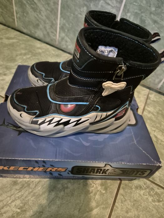 Skechers shark boot 28 р