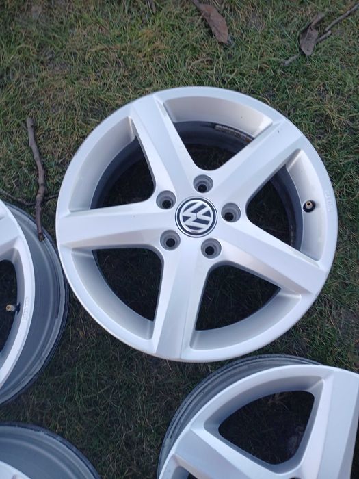 A1017. VW 6 x 16 ET 48 rozstaw 5x112