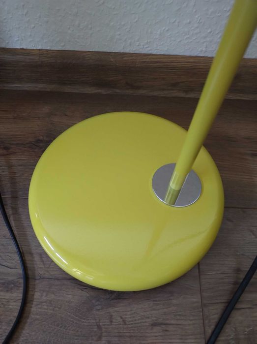 Lampa podłogowa w stylu retro