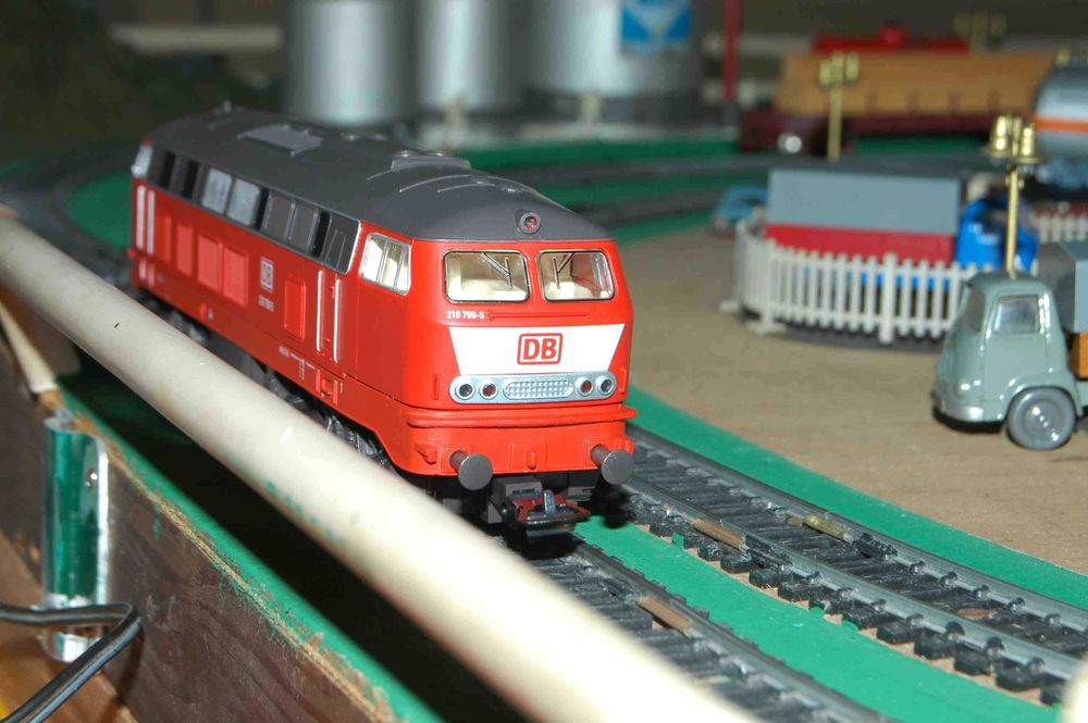 Locomotiva Diesel BR-218 (DB) PIKO HO