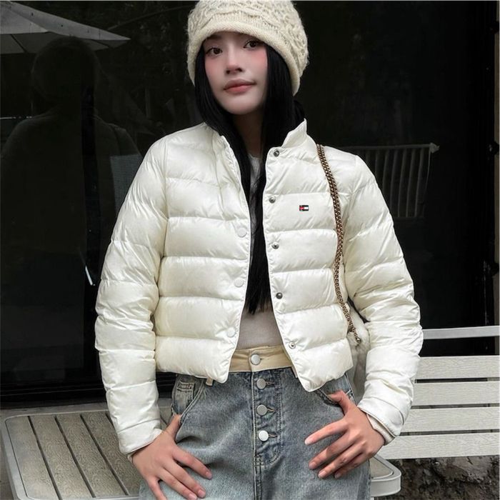 Жіноча весняна куртка томмі прада останній розміри