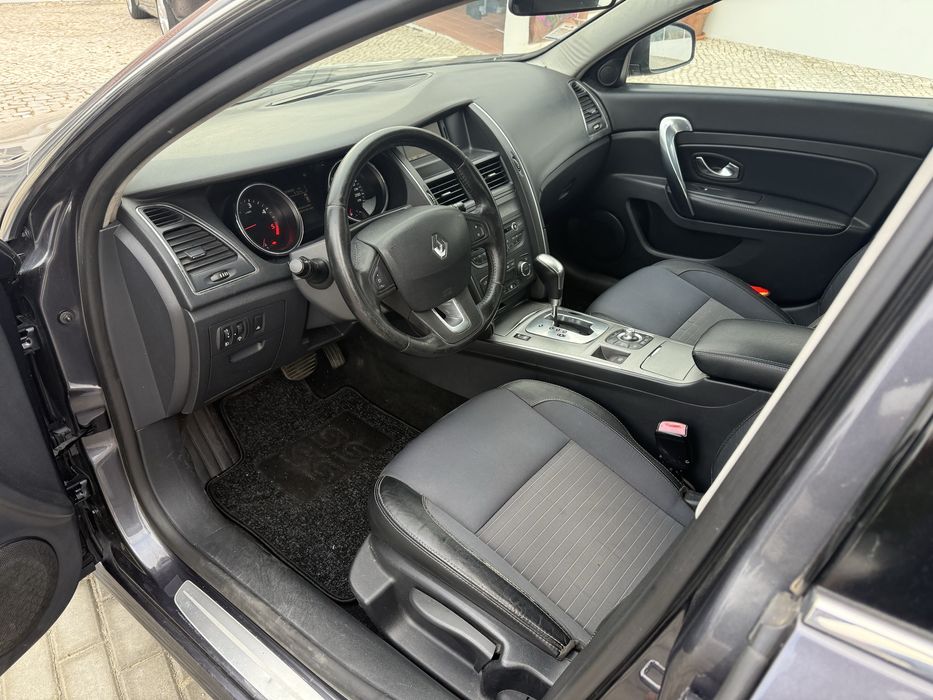 Renault Latitude 2.0 DCI