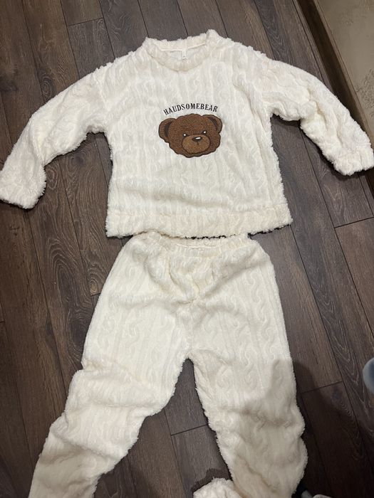 Затишний плюшевий костюм / домашній комплект