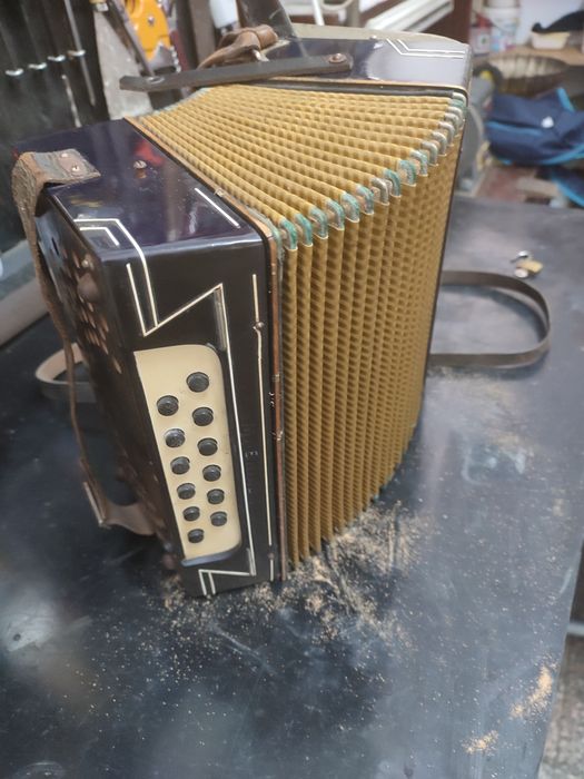Acordeão de piano HOHNER