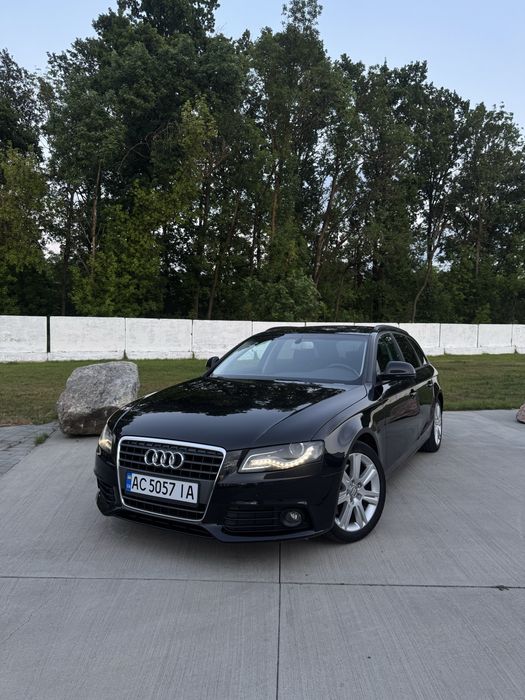 Продам Audi A4 B8 2009 2.0 TFSI