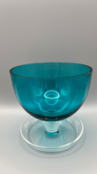 Pucharki do lodów i deserów projektu Saara Hoopera