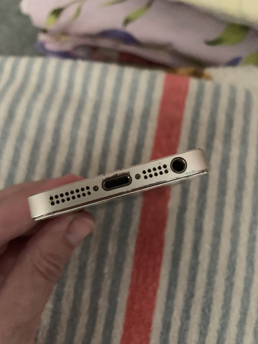 Iphone 5s 16 gb б.у,короб на запчастини