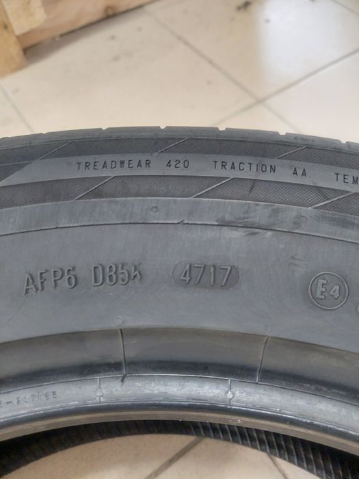 Комплект літньої гуми літо літня Continental R19 255 55