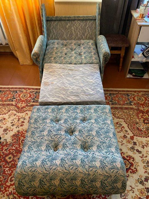 Продається розкладне крісло