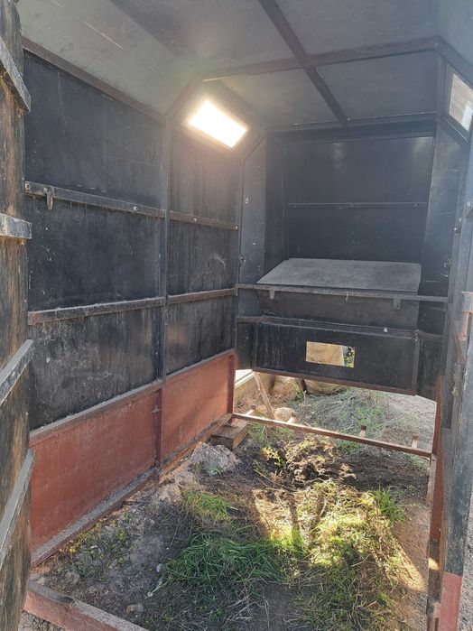 Caixa para Transporte de Cavalos