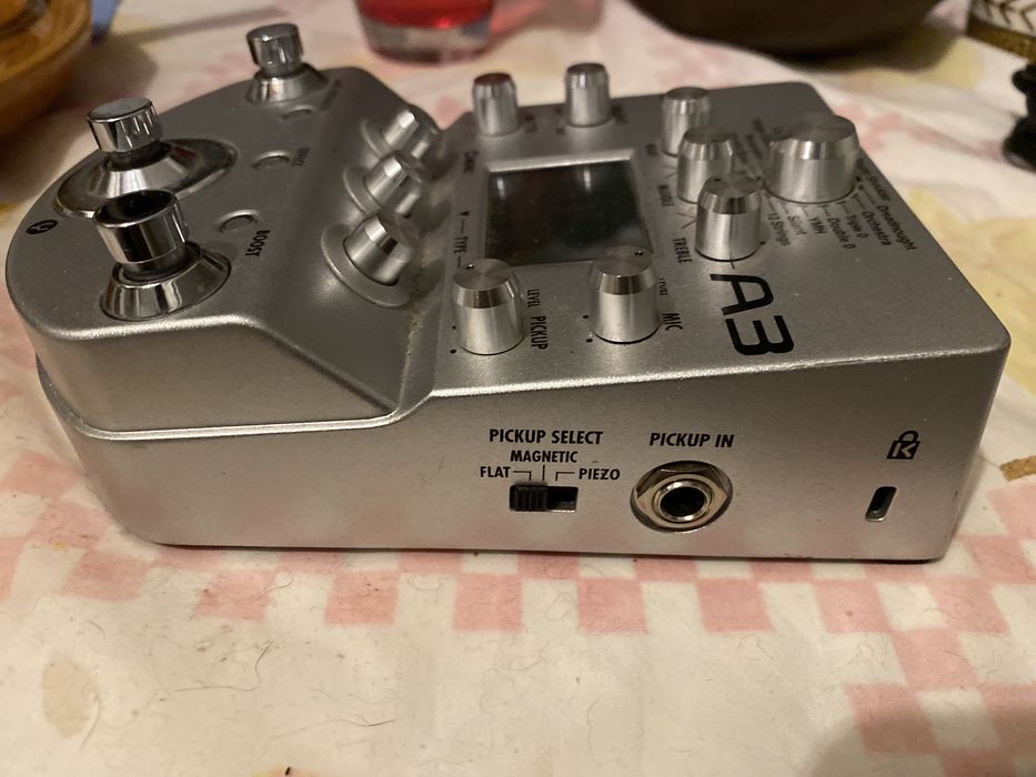 Zoom A3 Prem Amp acústico e processador de efeitos